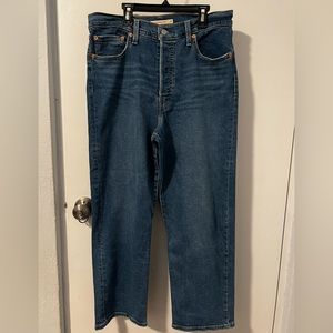 Levi’s rib cage high waist jeans!